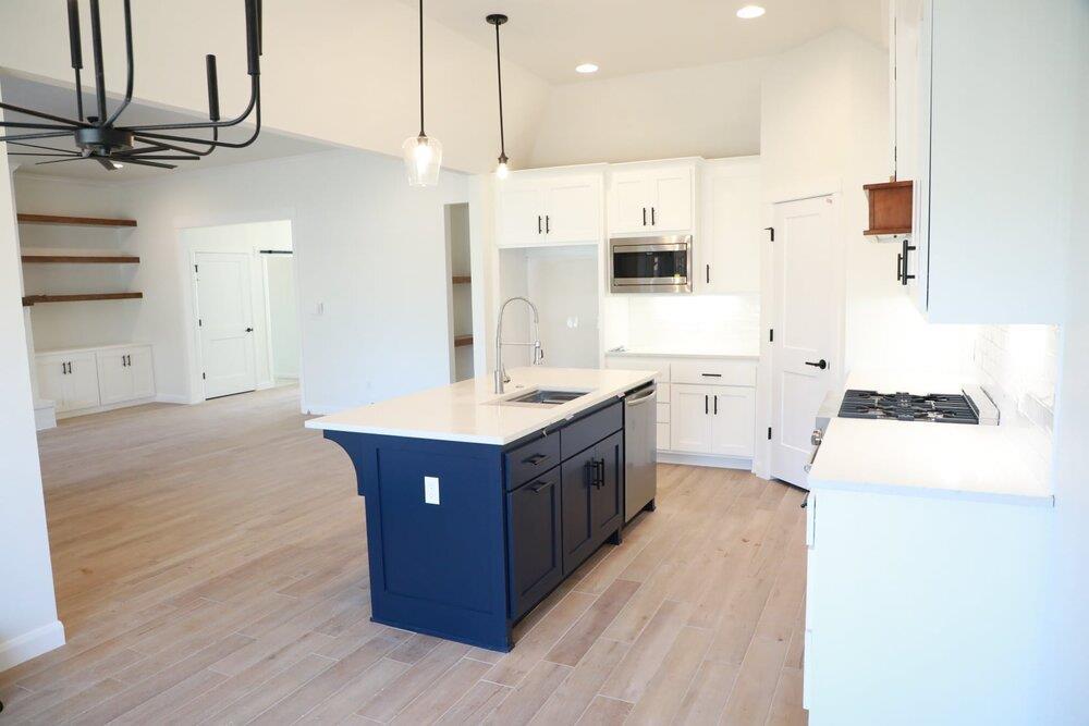 casa en Core Homes LLC por Core Homes LLC