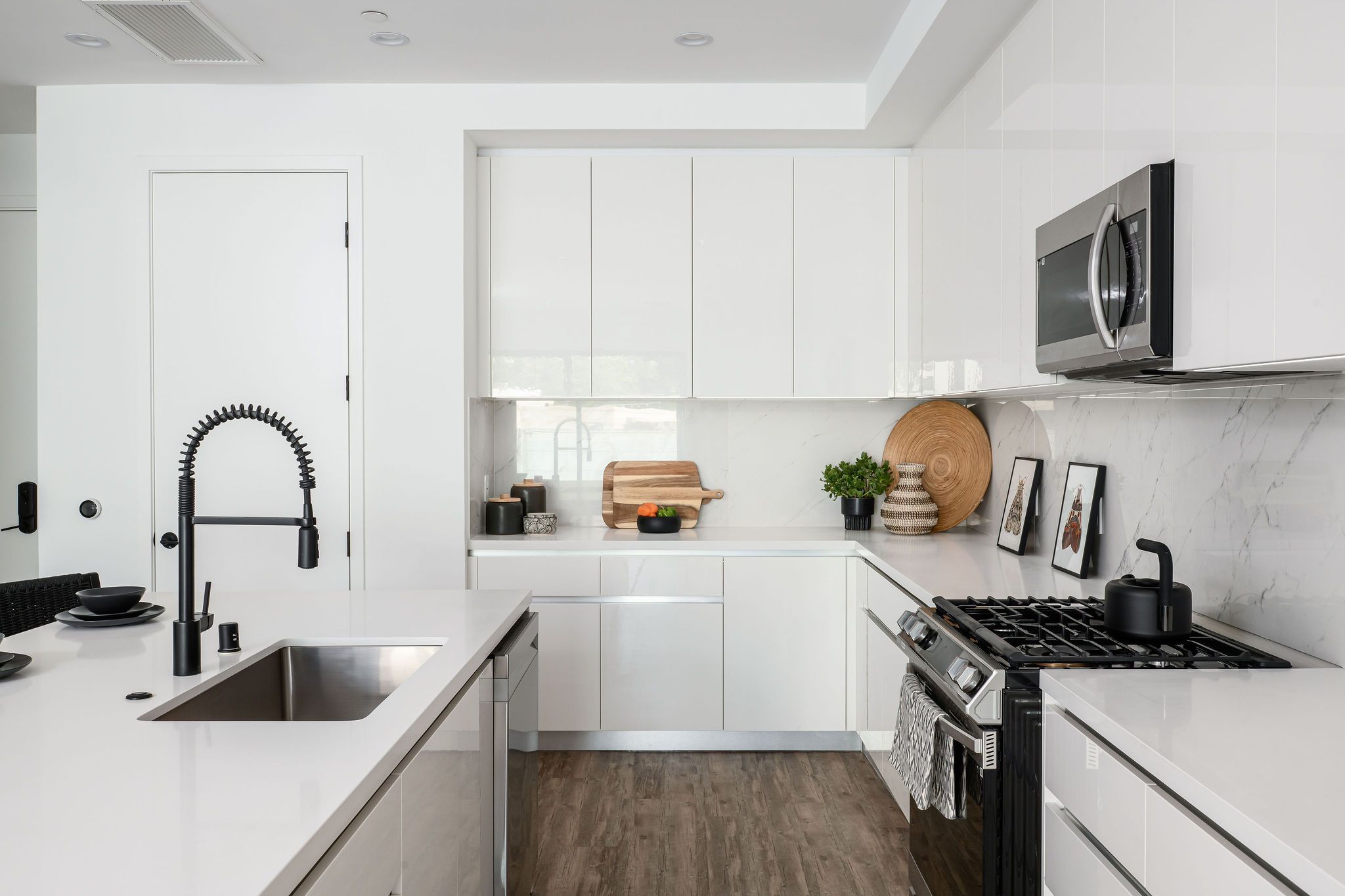 Inviting Chef's Kitchen