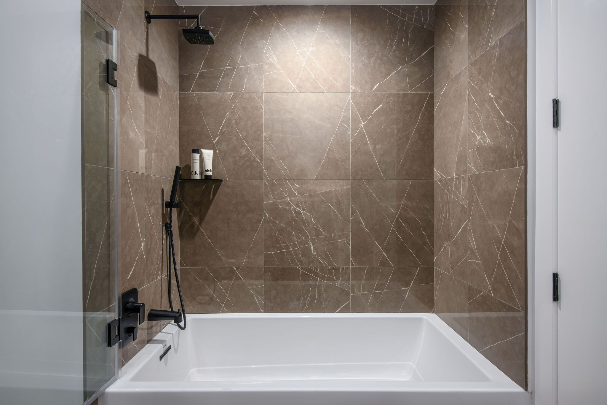 Tile Surround