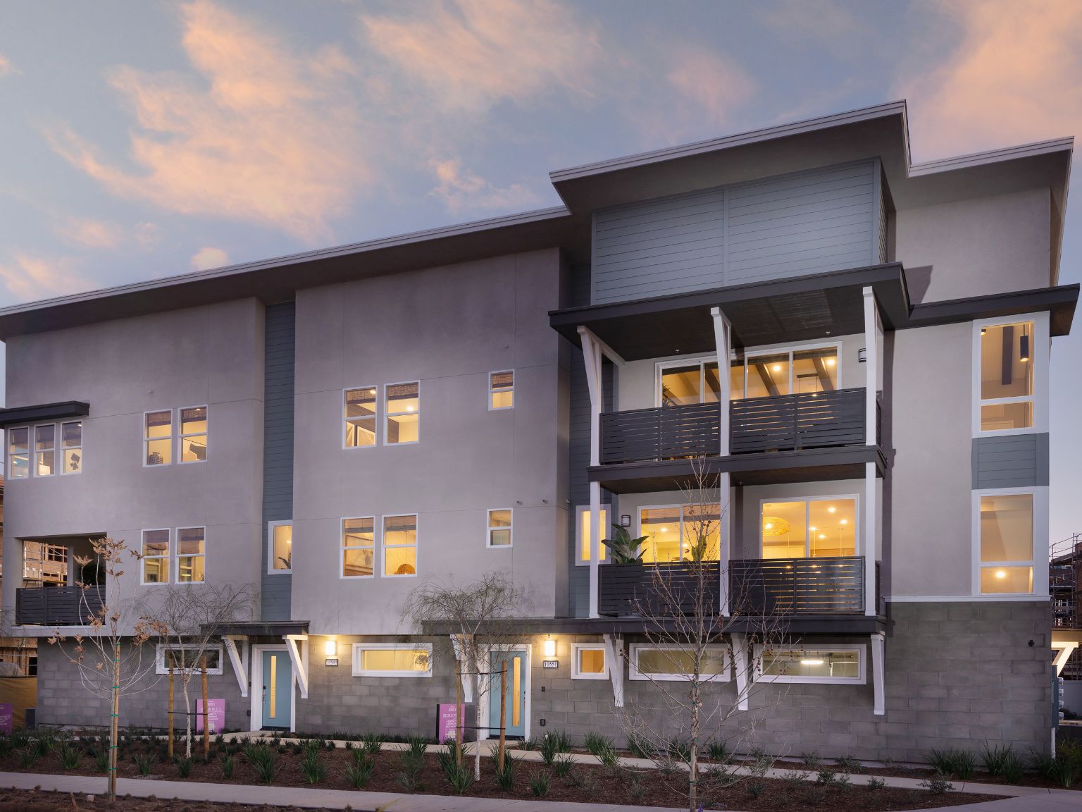 DORSEY at 3Roots street scene