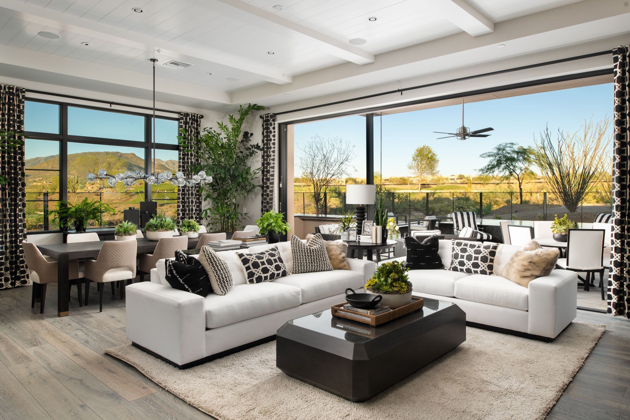 casa en Villas II por Camelot Homes