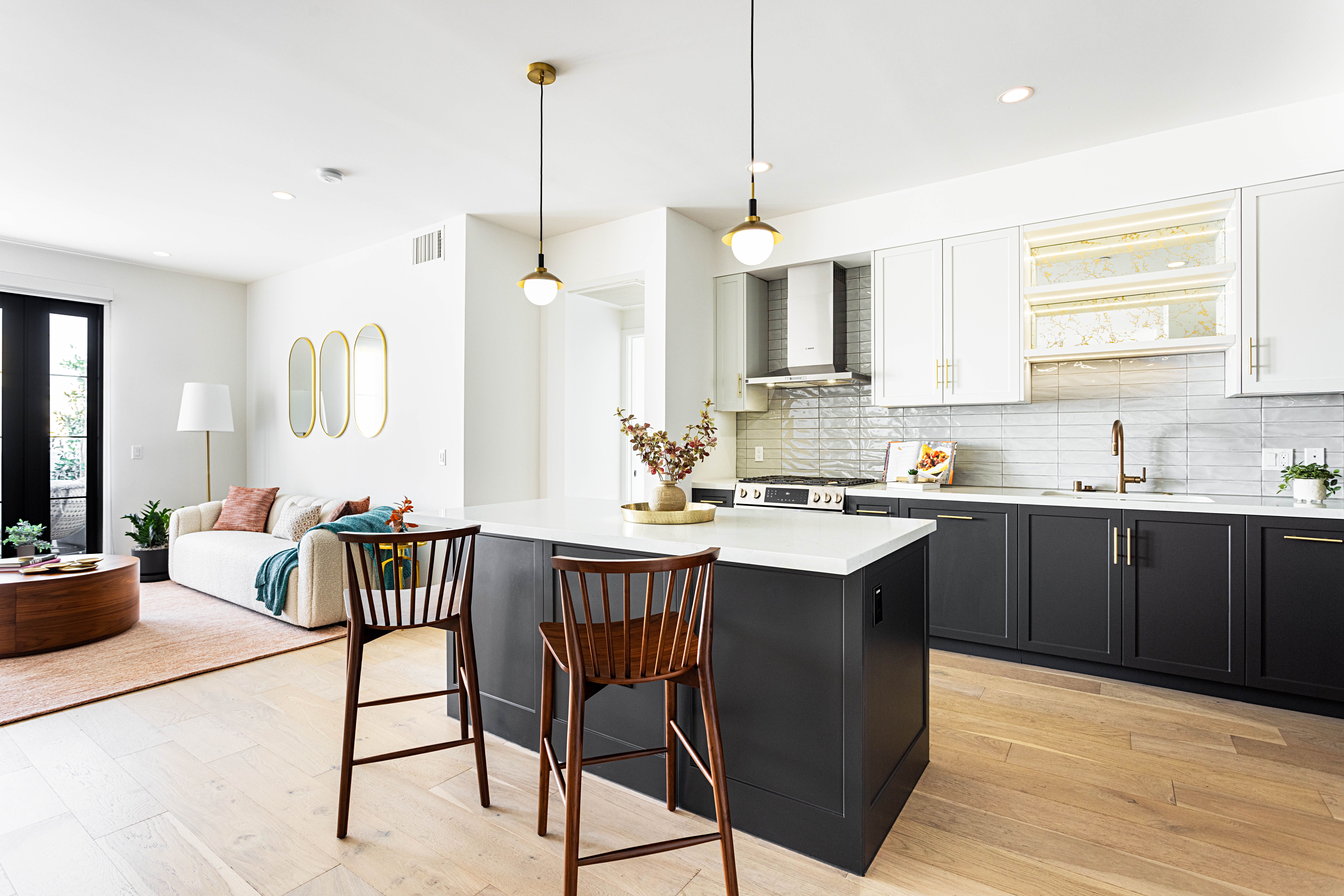 1333 South Orange Grove Ave. Los Angeles, CA 90019