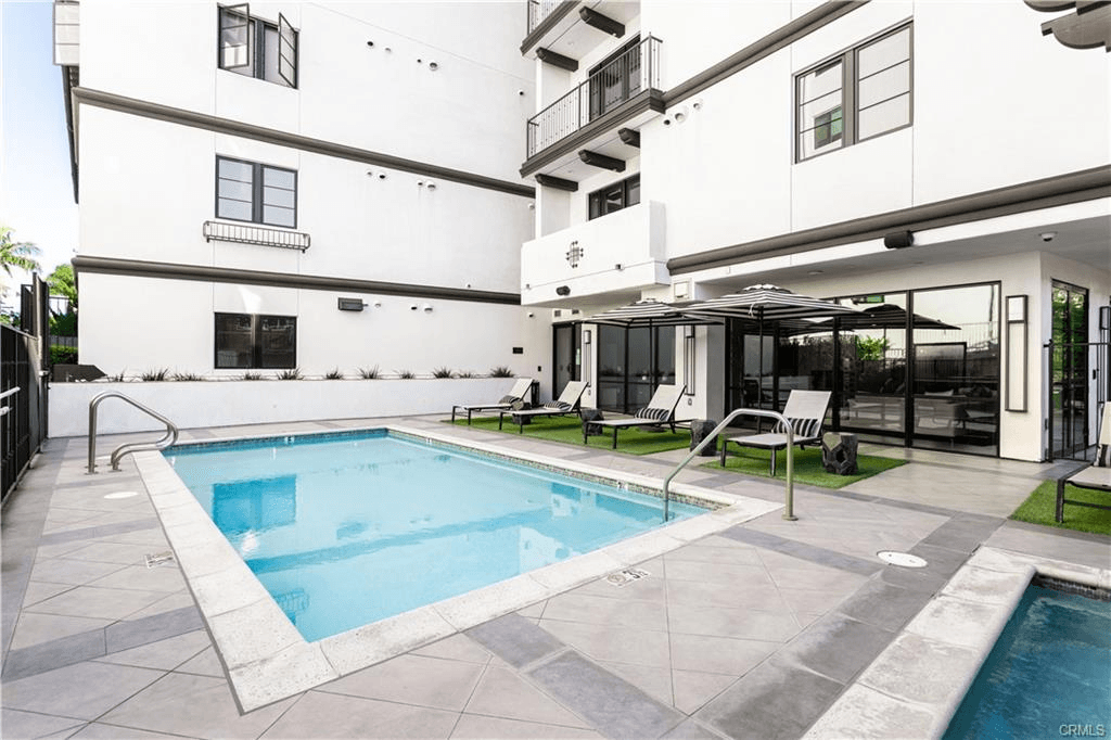 Residence 205 floor plan