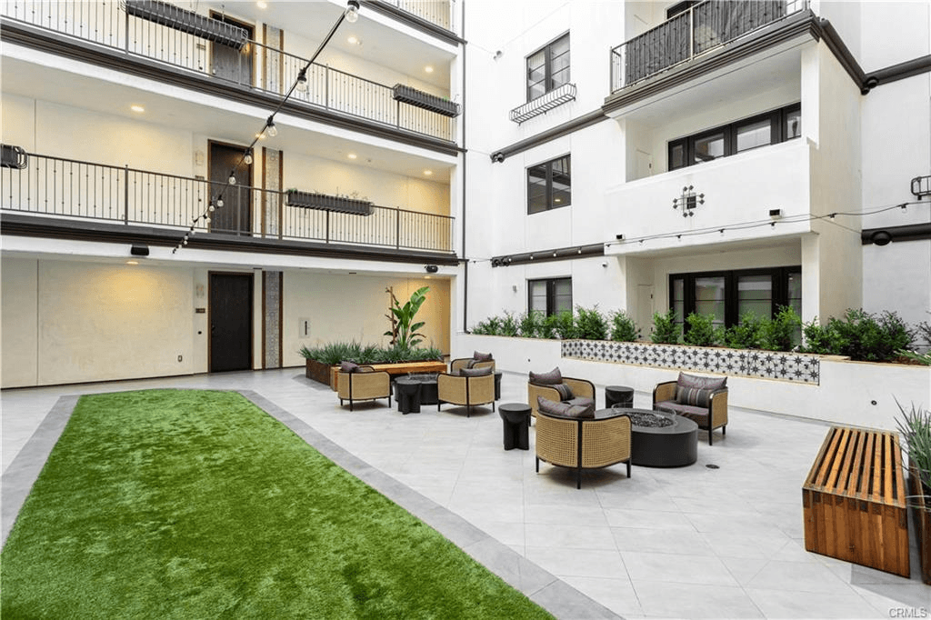 Residence 205 floor plan