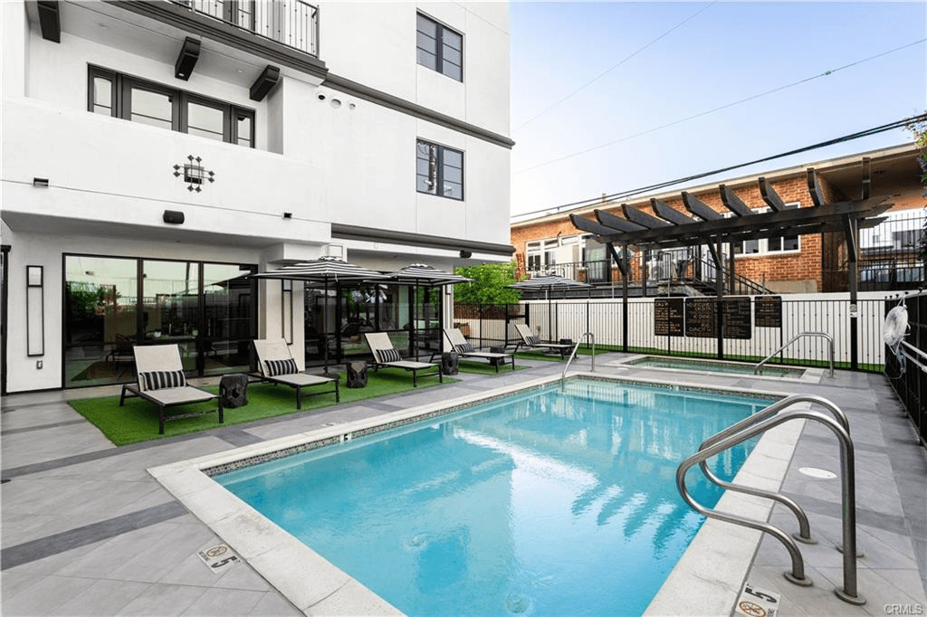 Residence 211 floor plan