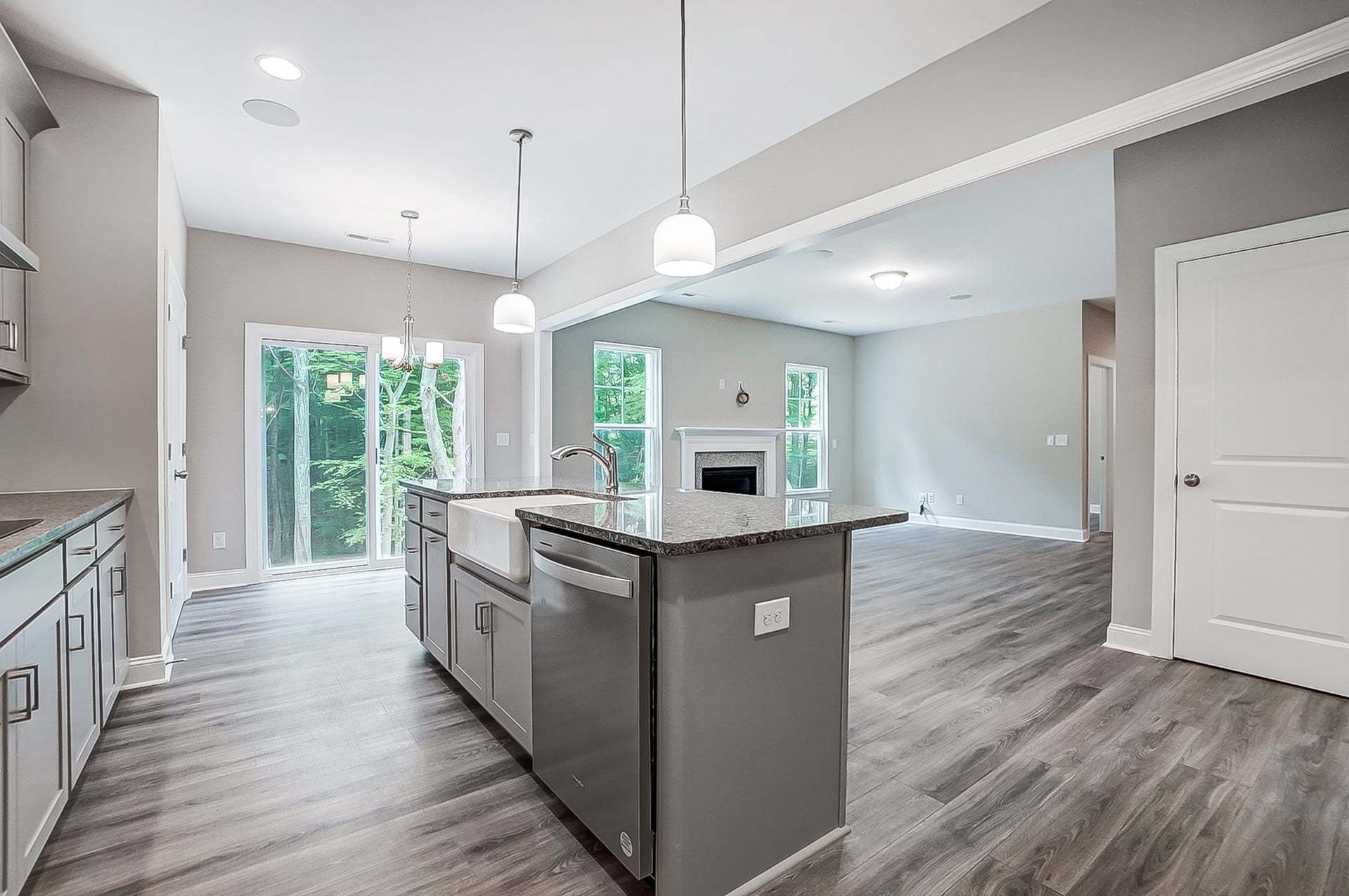 Badin Kitchen 8