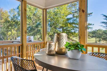Linville - Screened Porch