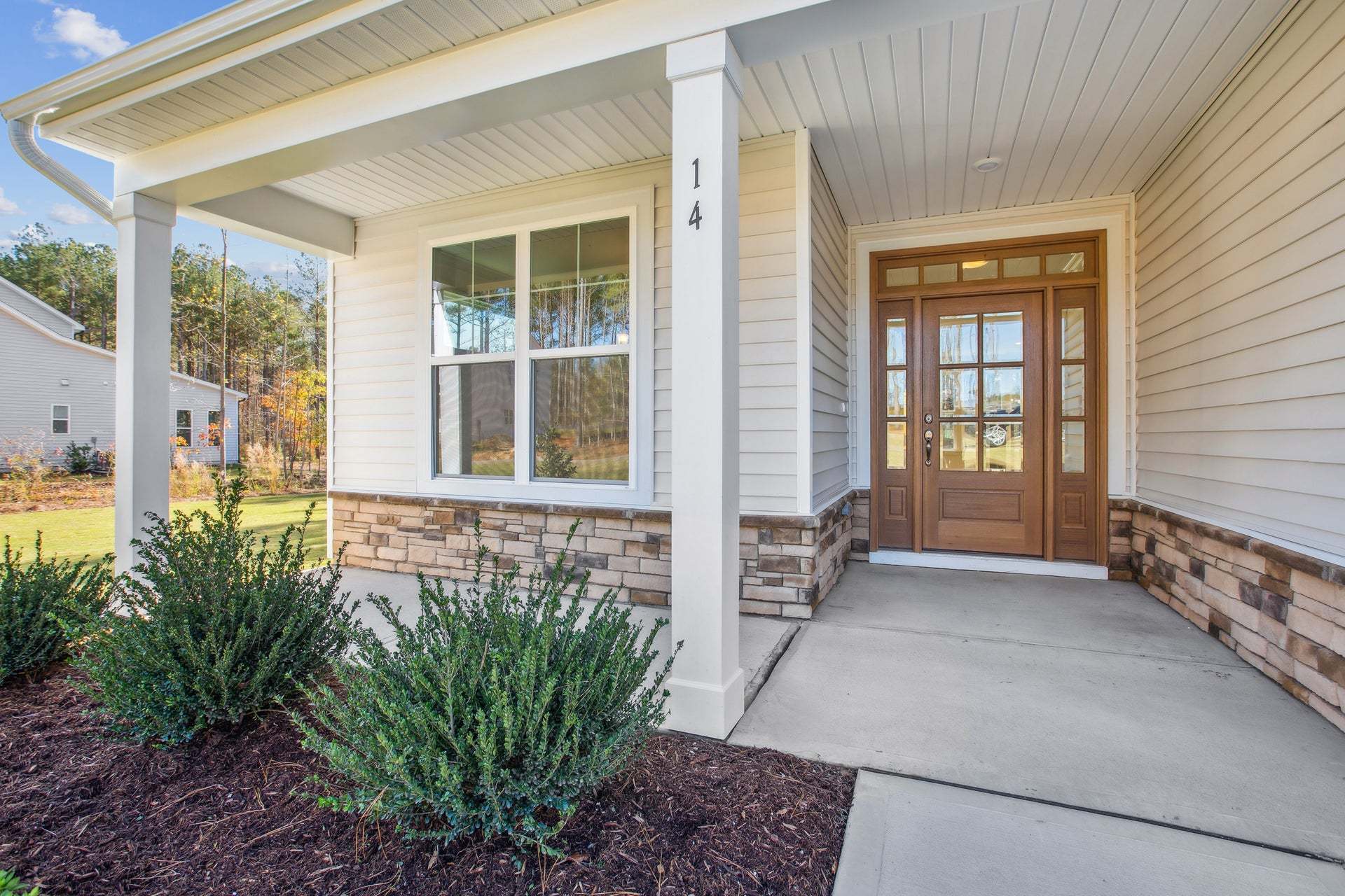 Fontana - Front Porch