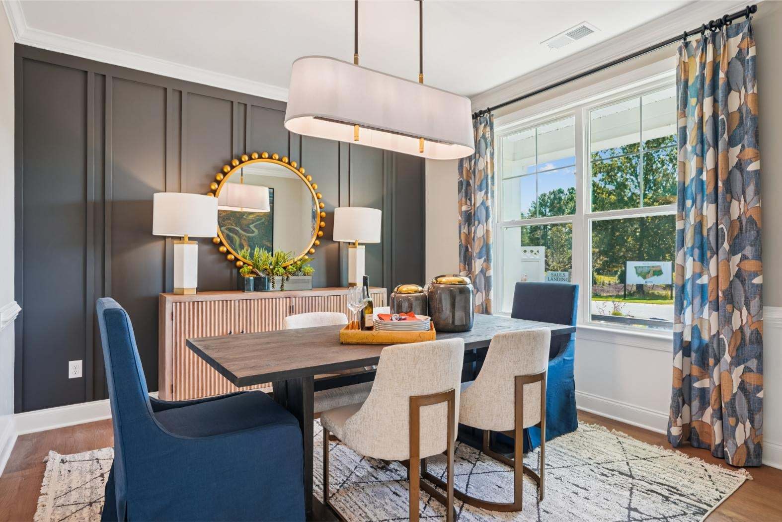 Fontana - Dining Room