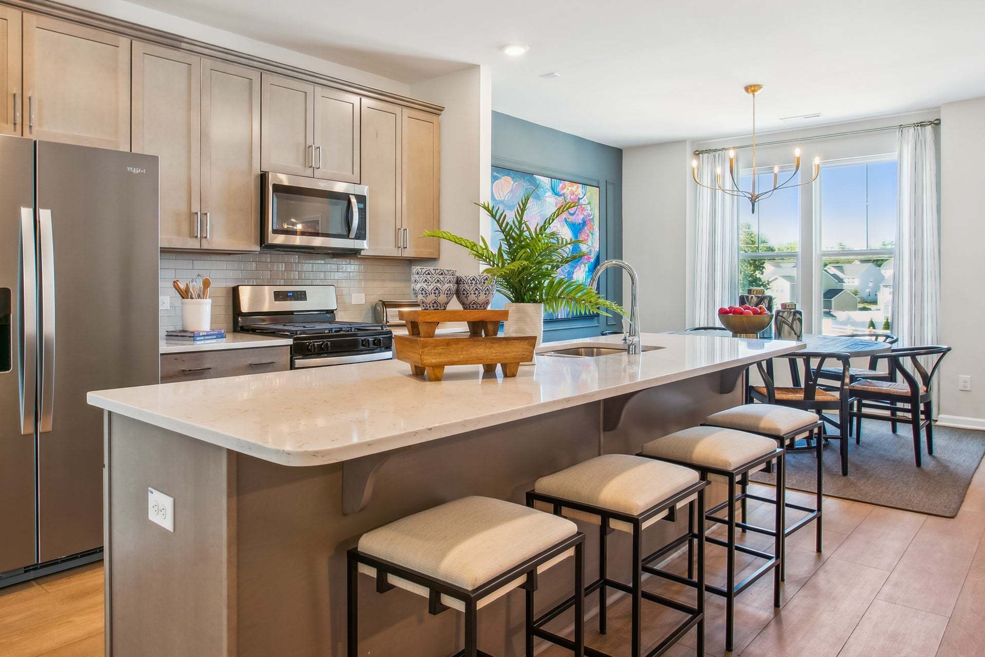 Linville - Kitchen & Dining Area