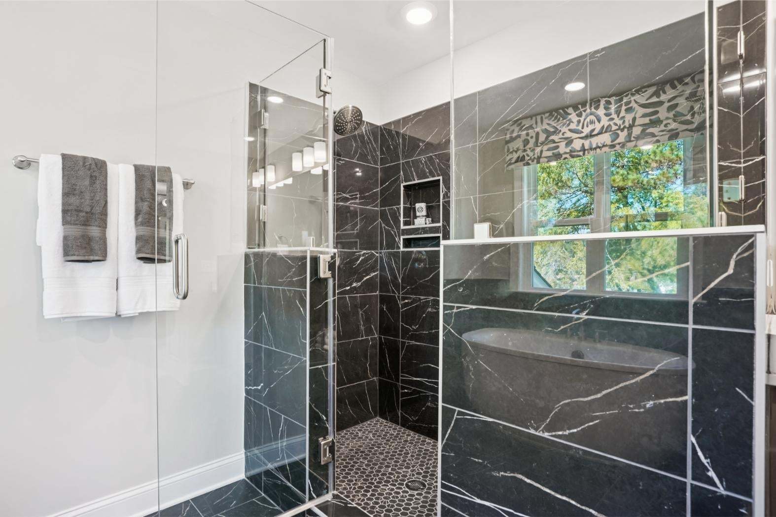 Fontana - Primary Bath