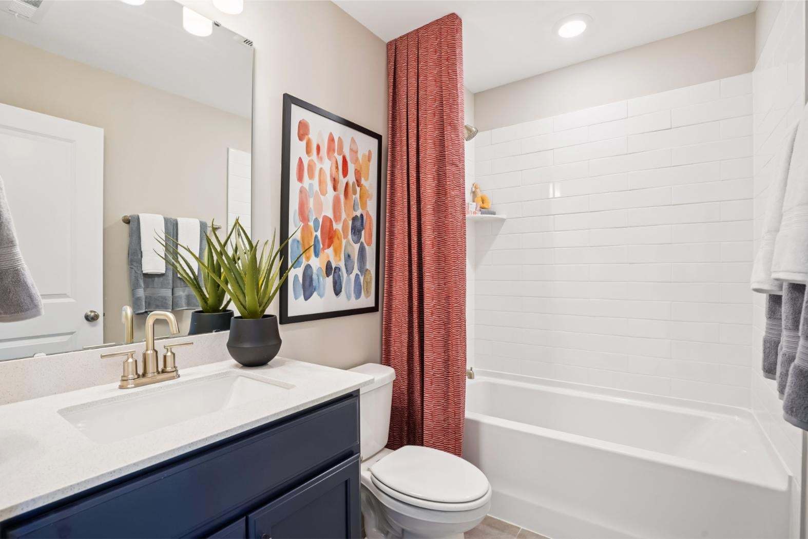 Fontana - Second Floor Bath 2