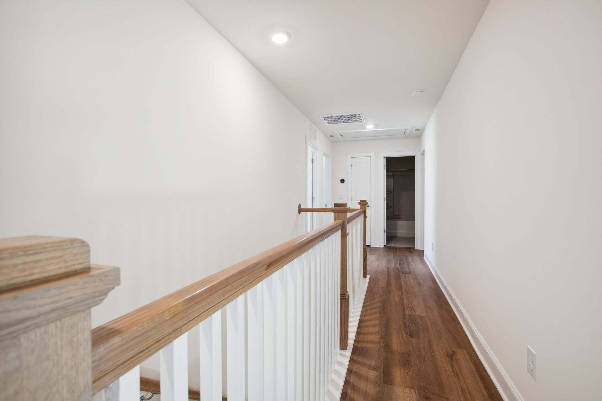 Fontana - Upstairs Hall