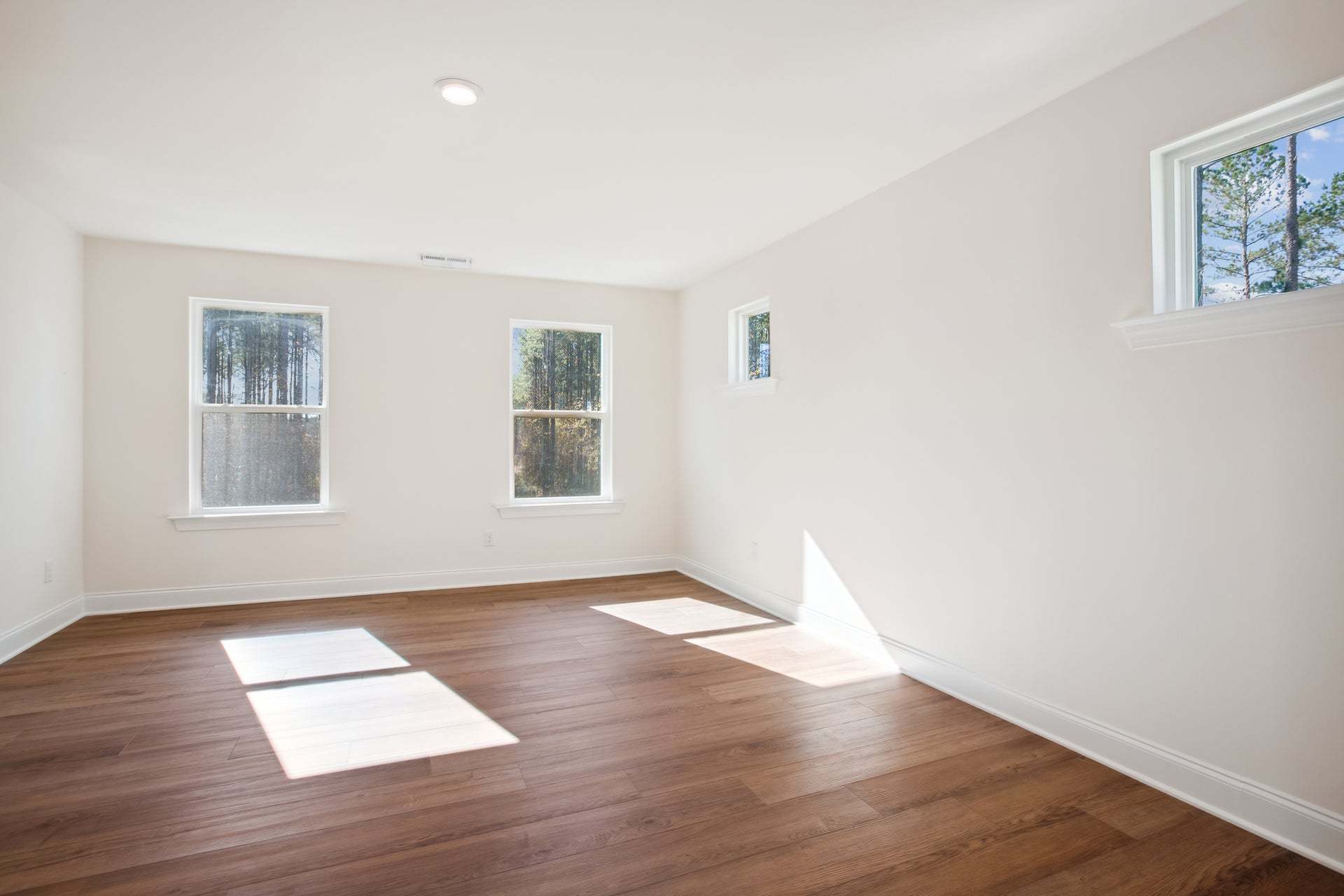 Fontana - Primary Bedroom