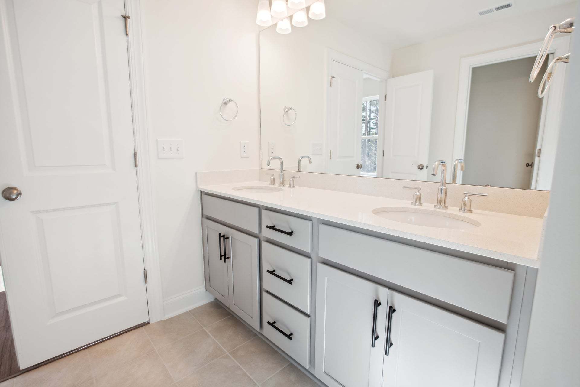 Fontana - Primary Bath