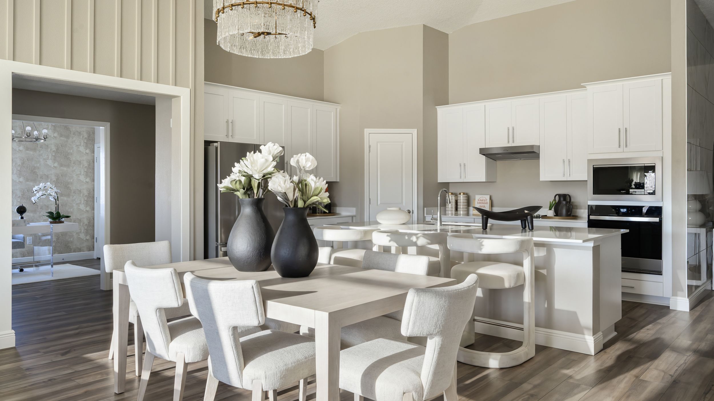 Jazmin Model Dining Area