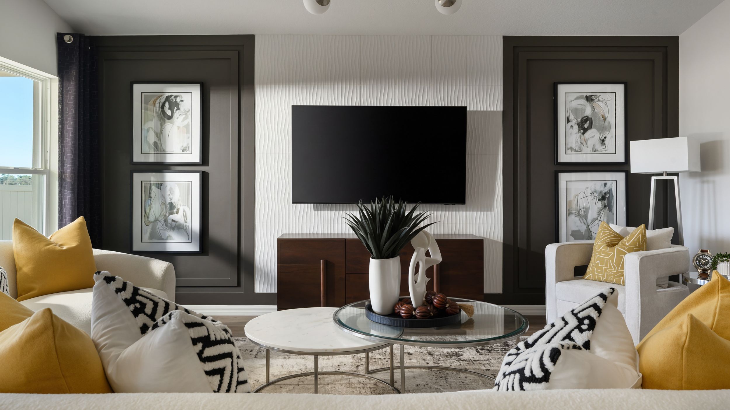 Valeria Model Living Room