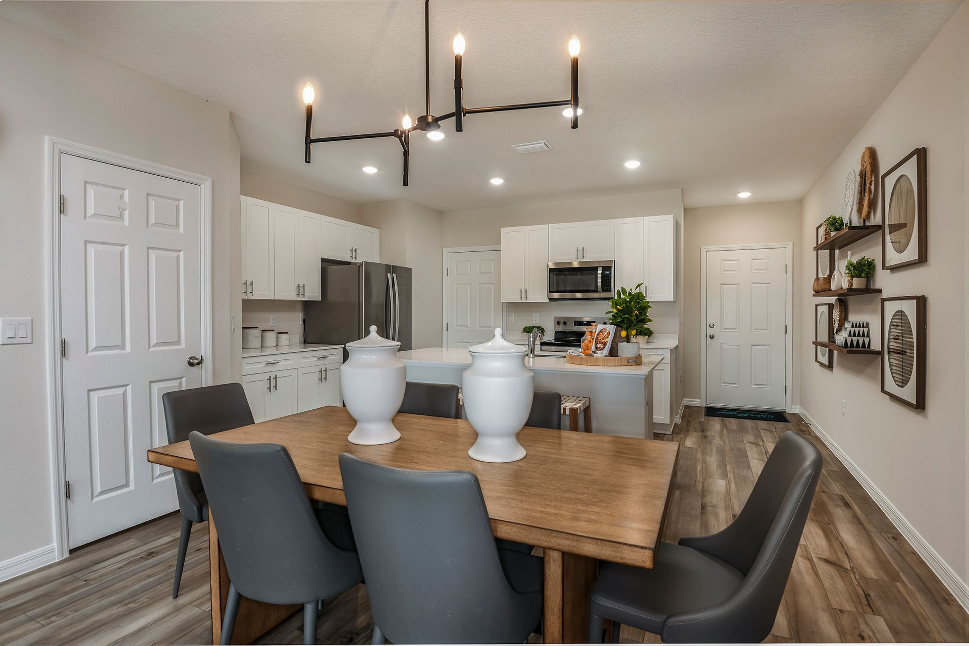 Cartagena Kitchen + Dining Room