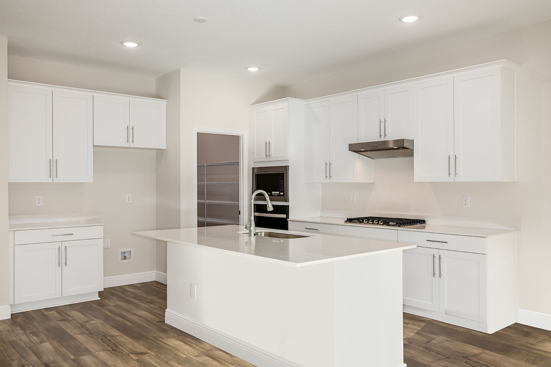 Pasadena Woods Mariposa Gourmet Kitchen