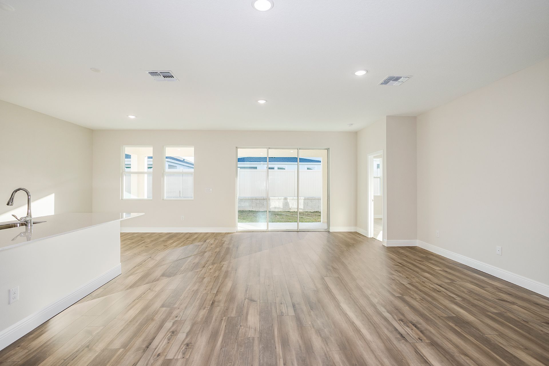 Pasadena Woods Mariposa Living Space