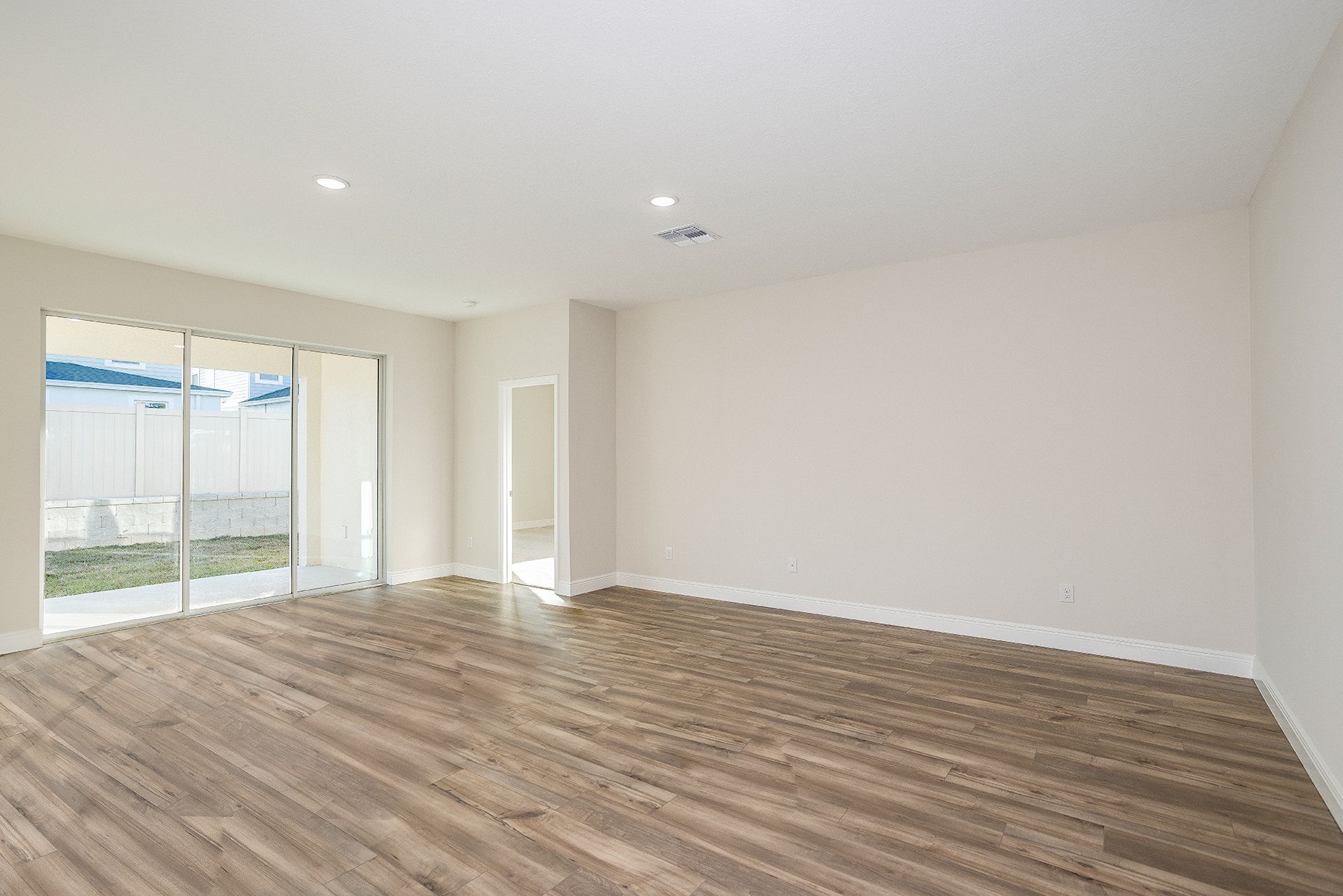 Pasadena Woods Mariposa Living Space