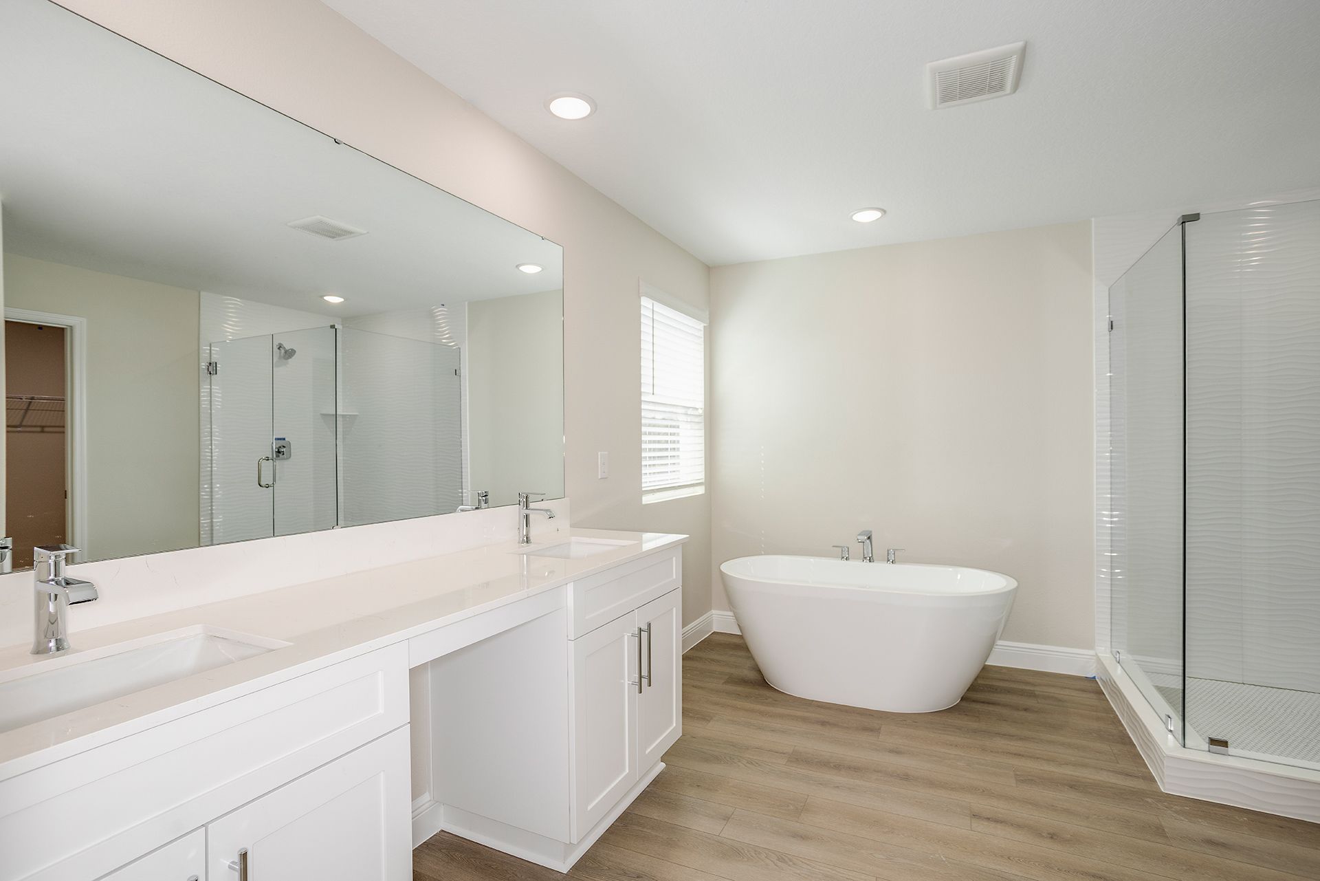 Lido Bathroom