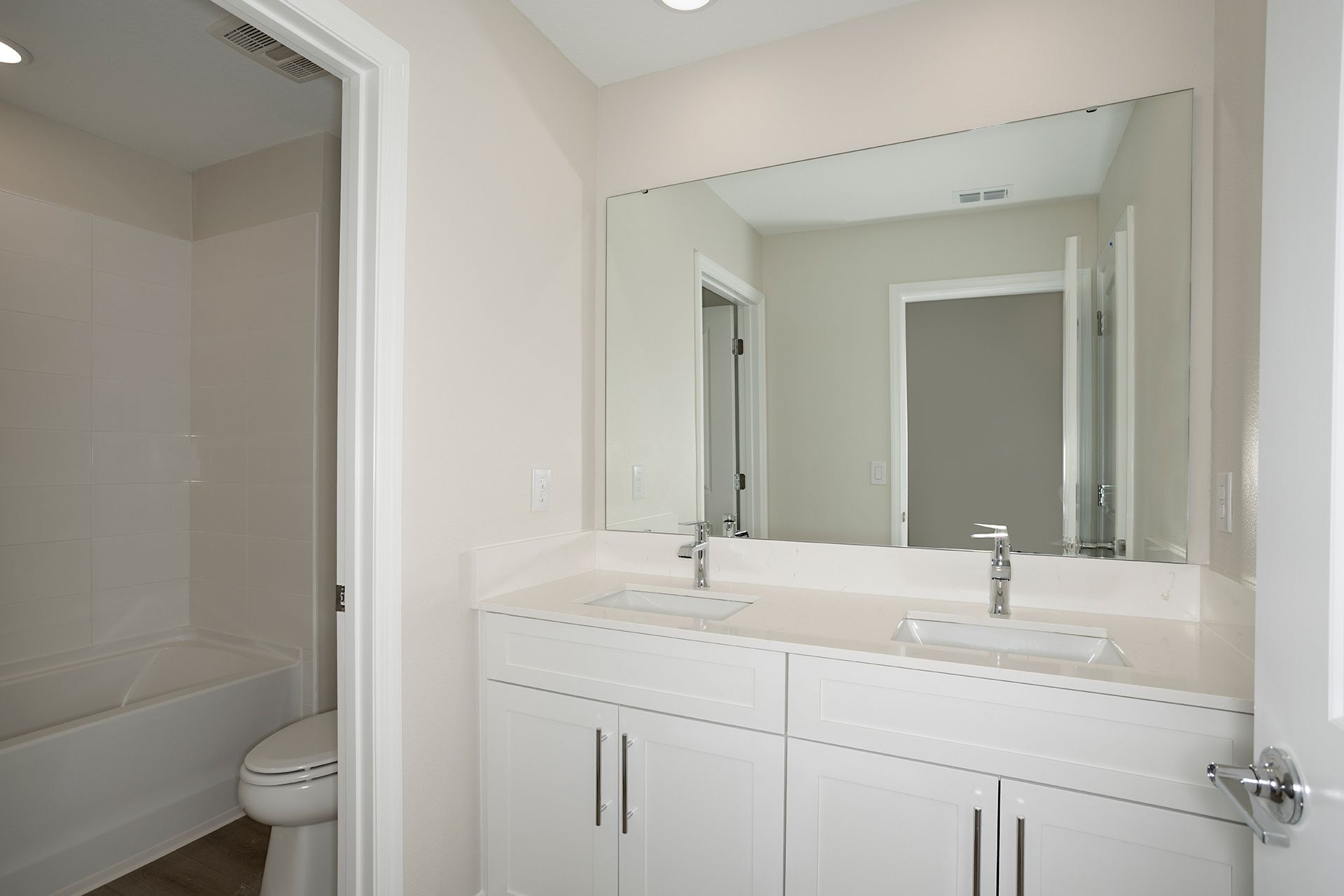 Lido Bathroom