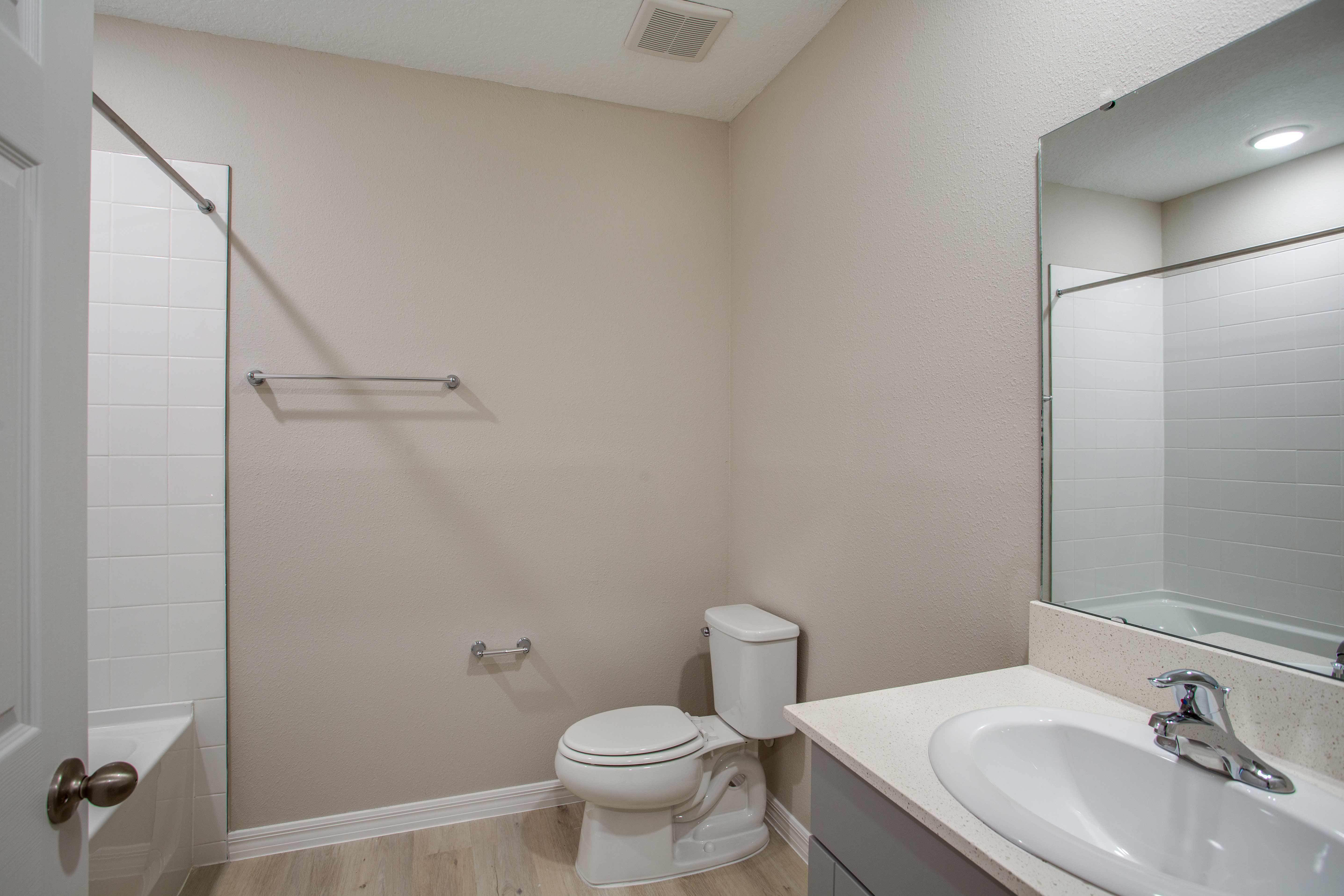 Valencia Bathroom