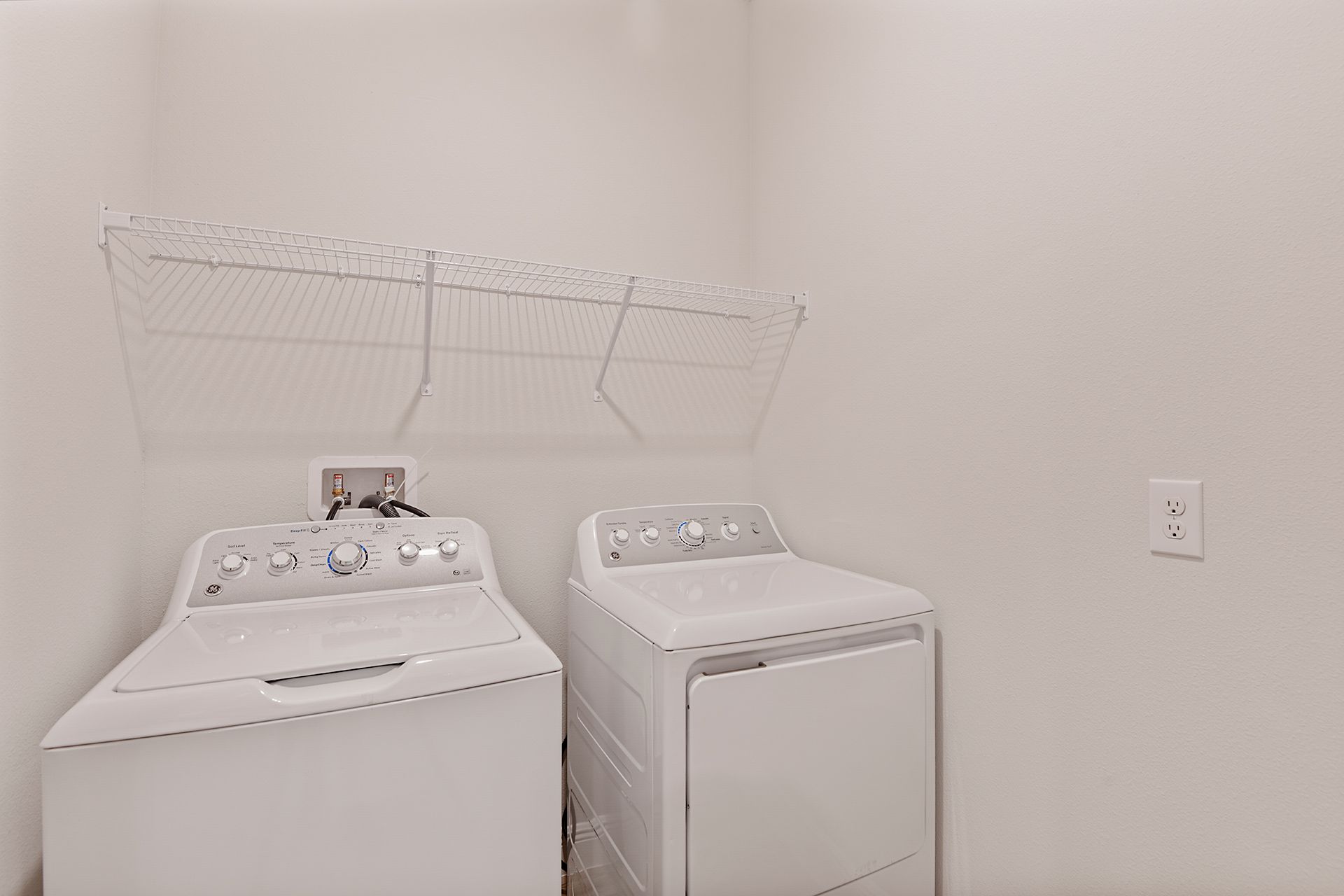 Calusa - Rustic Retreat Interior Design