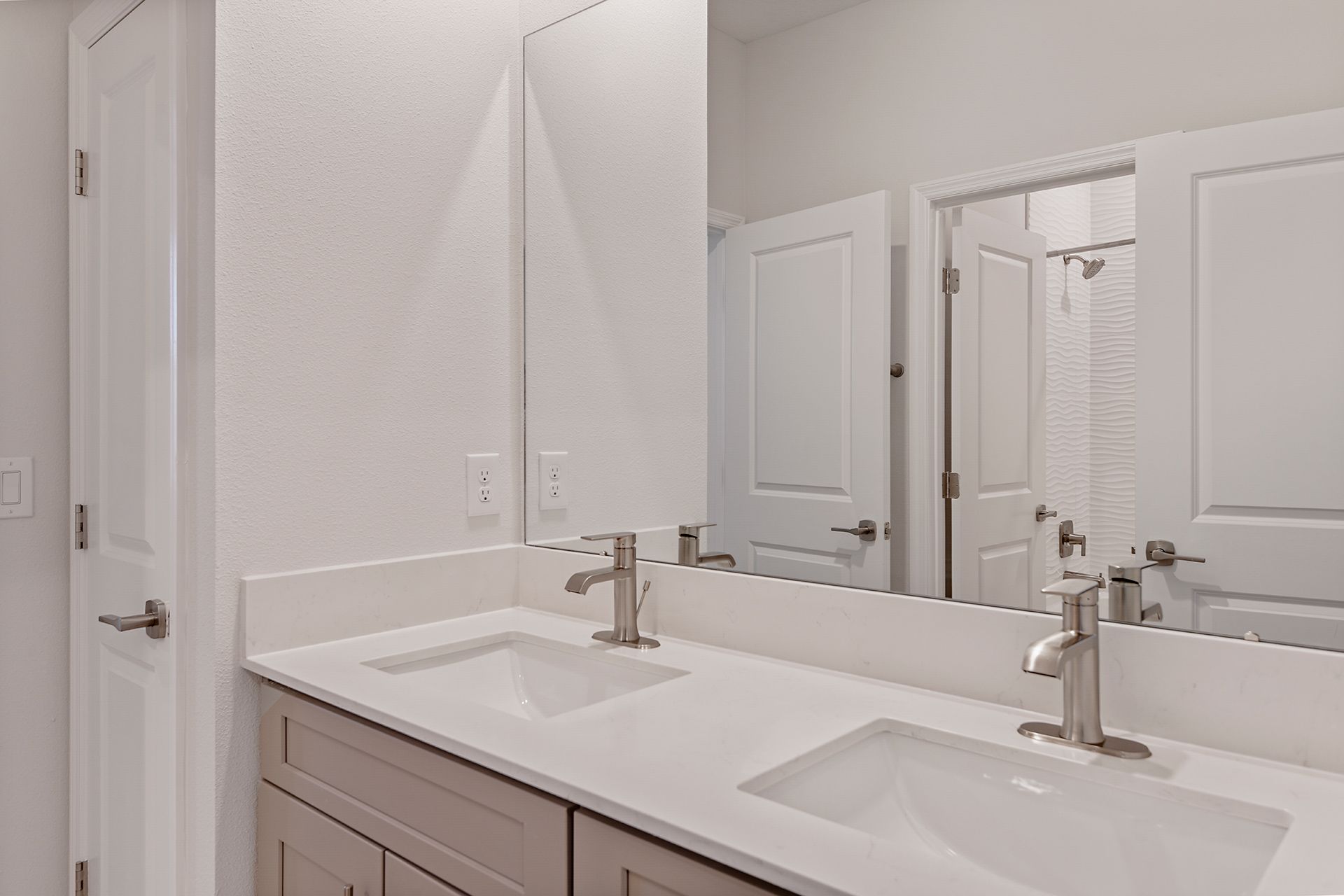 Calusa - Rustic Retreat Interior Design