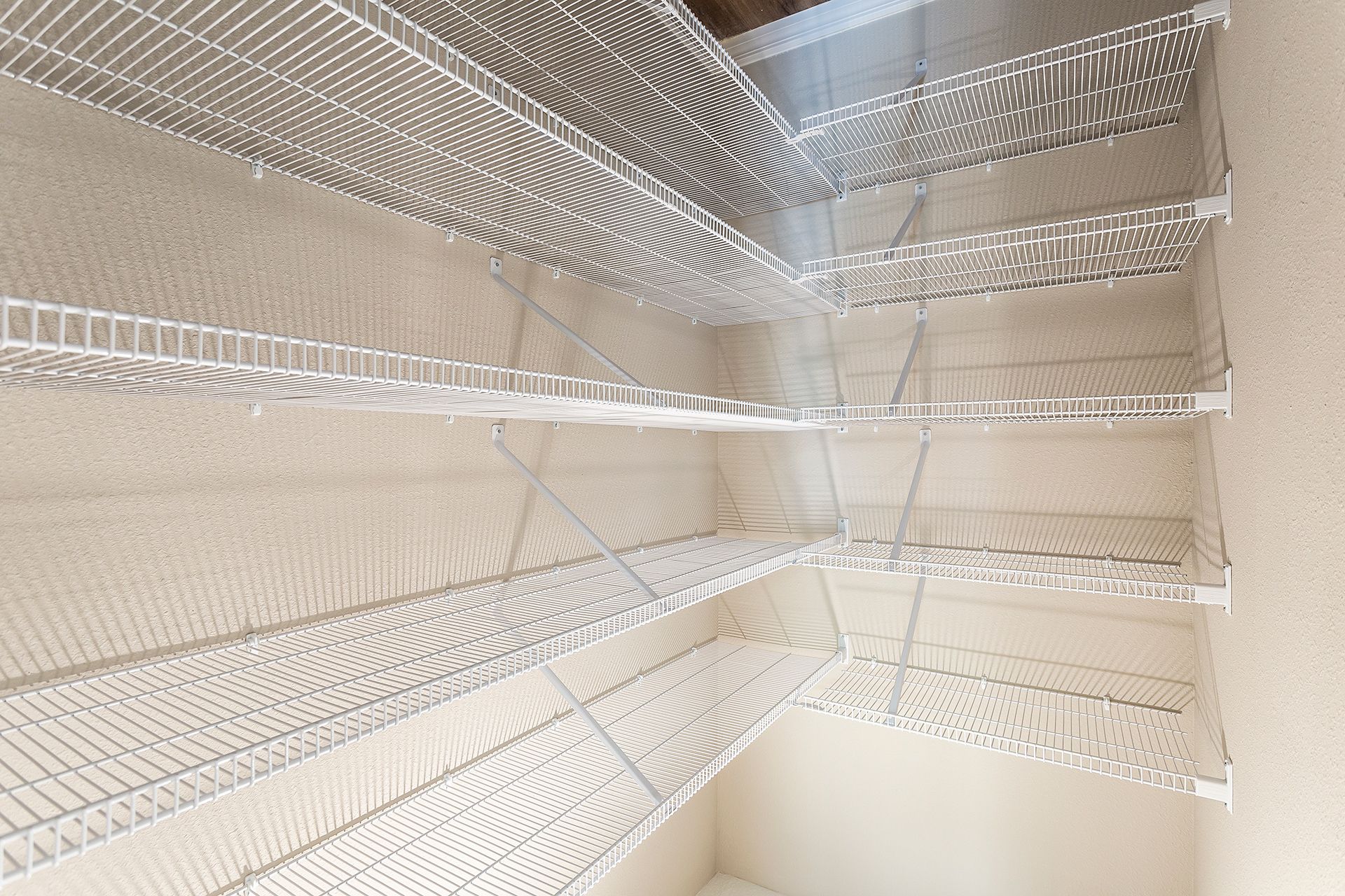 Turquesa - Cool Cottage Interior Design