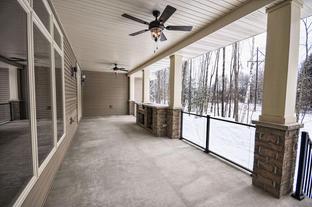Castlewood Homes LLC - : Howard, WI