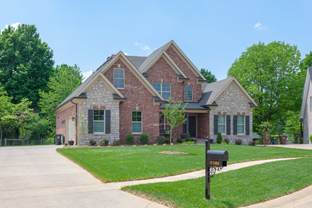 Castlebuilt Homes por Castlebuilt Homes en Louisville Kentucky