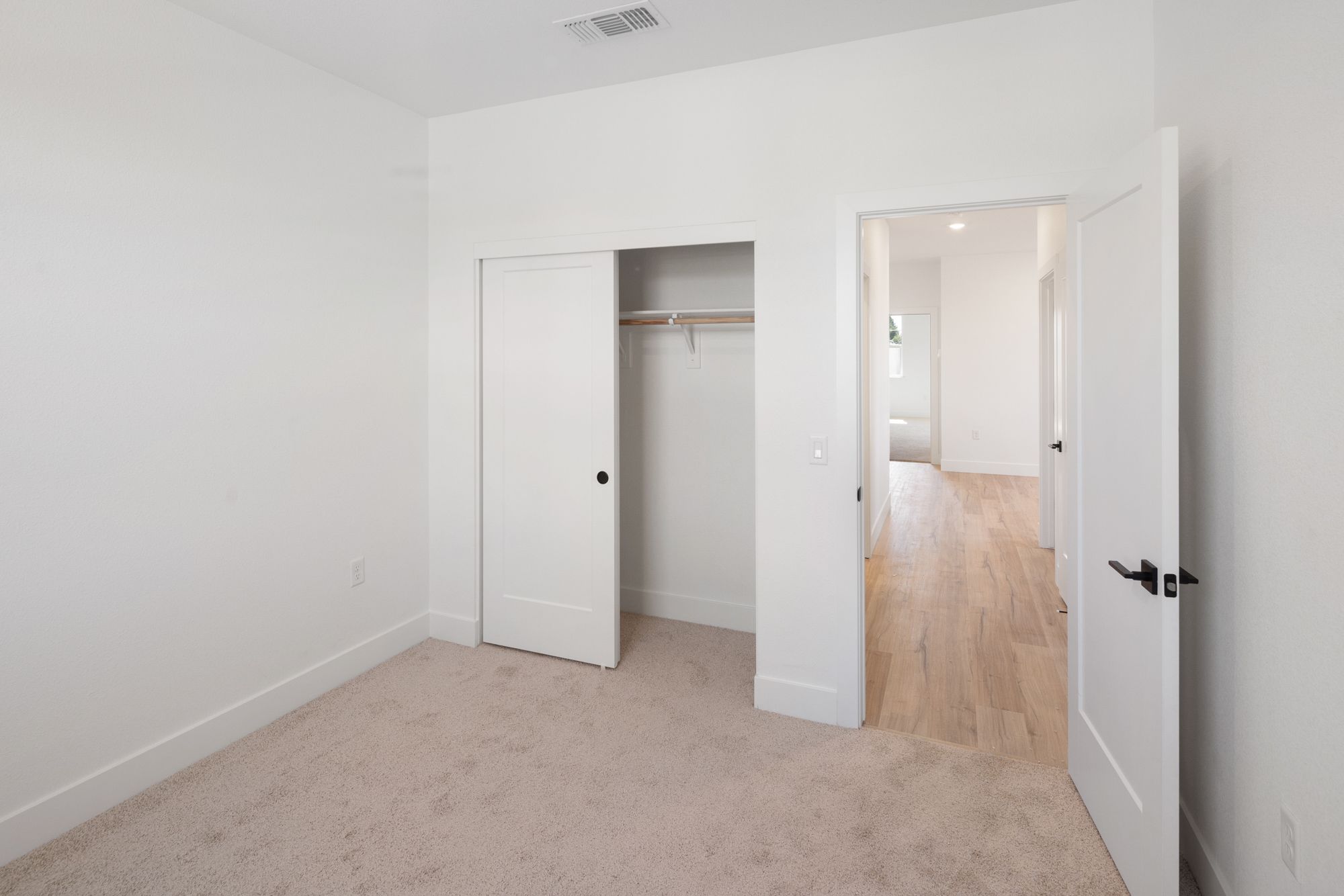 Bedroom & Hallway