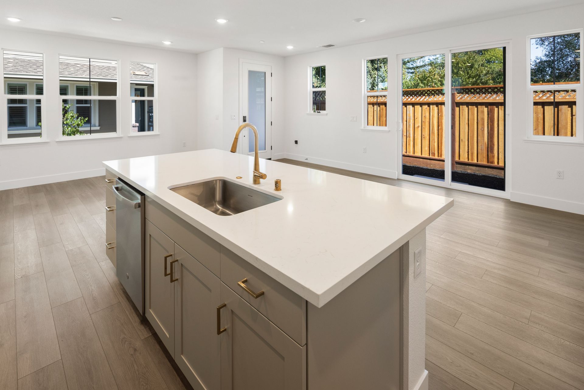 Kitchen Island & Dining Area