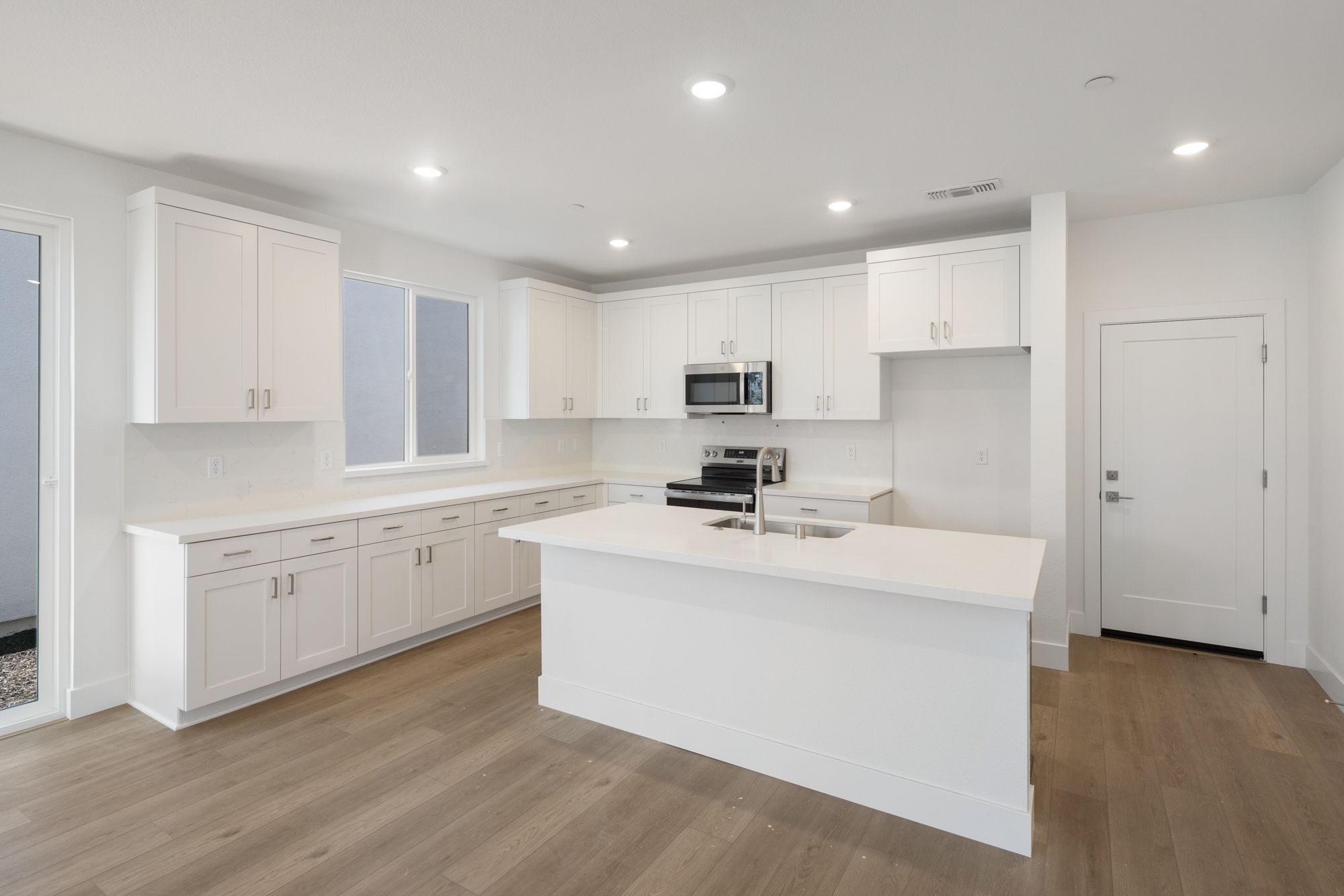 Kitchen With Island