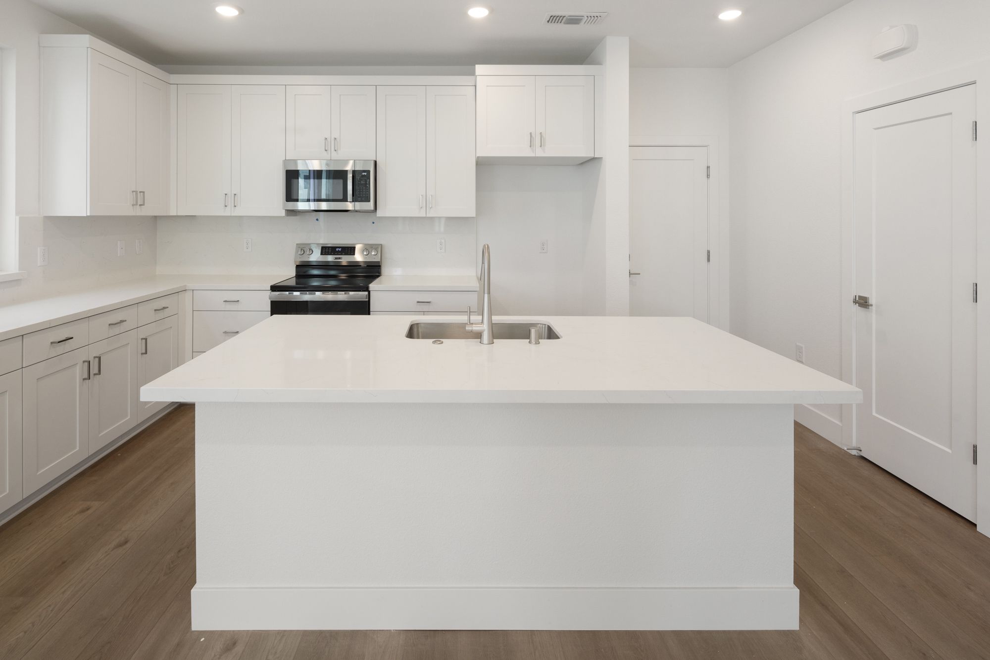 Kitchen With Island