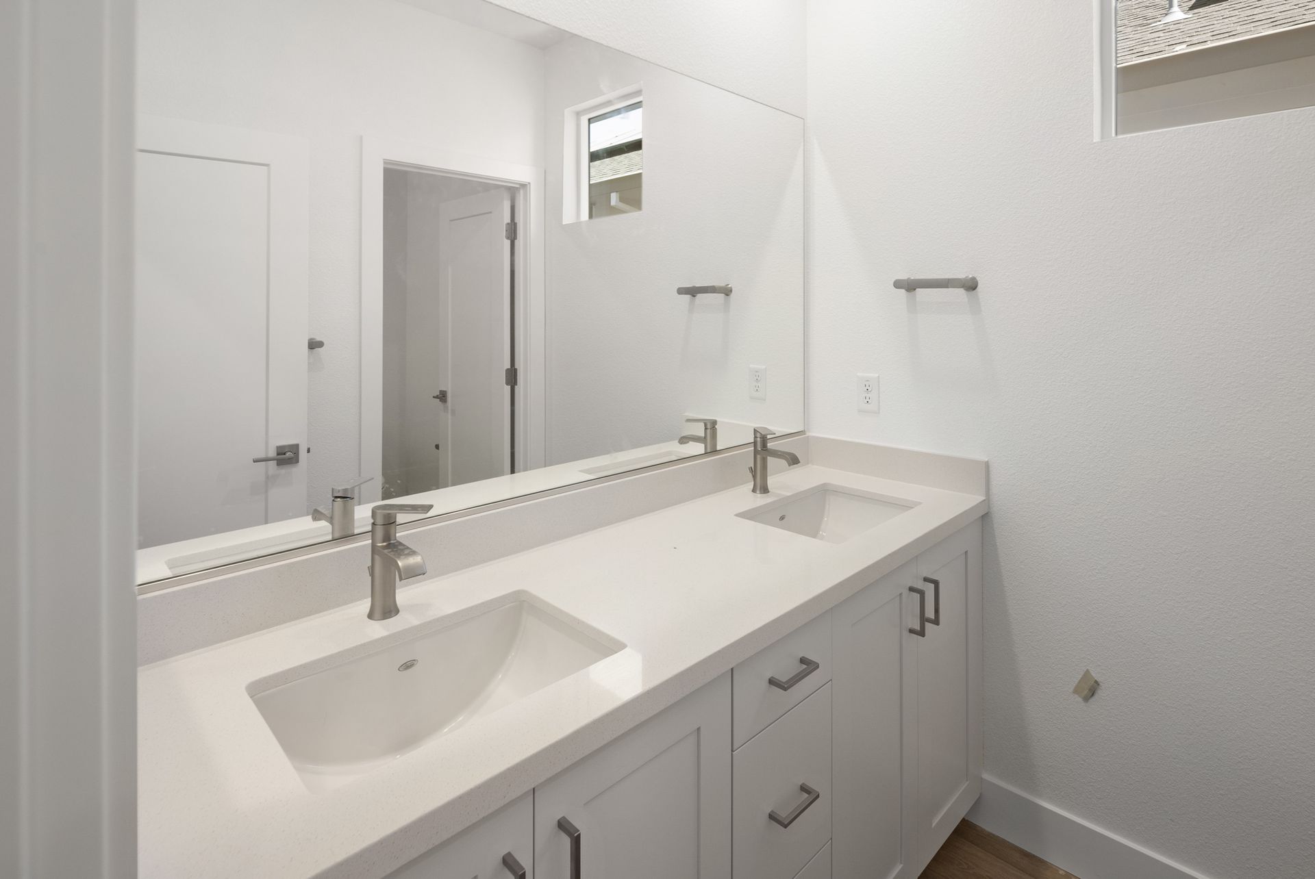 Secondary Bathroom Vanity