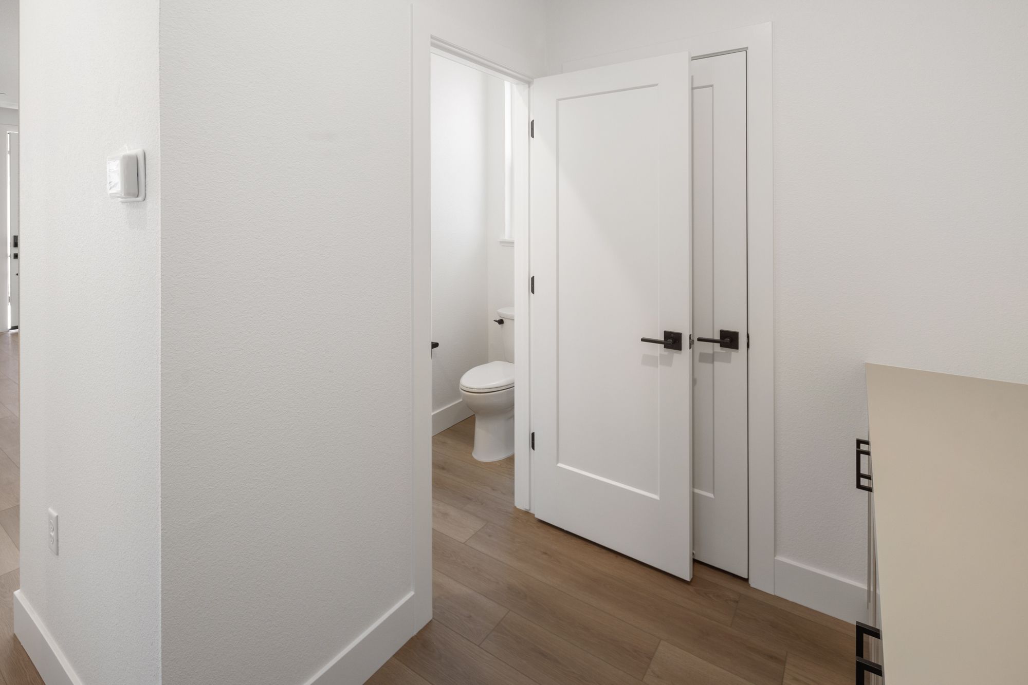 Powder Bath & Storage