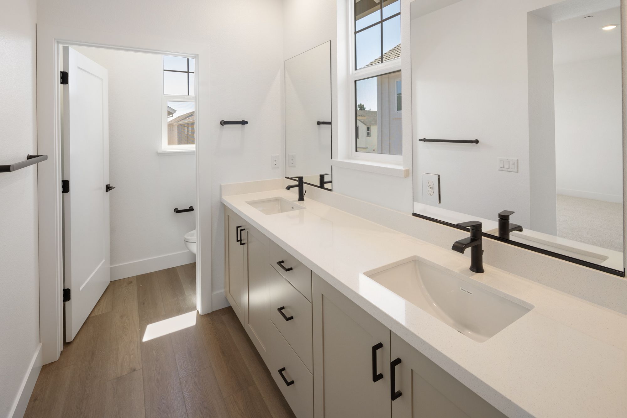 Secondary Bathroom Vanity
