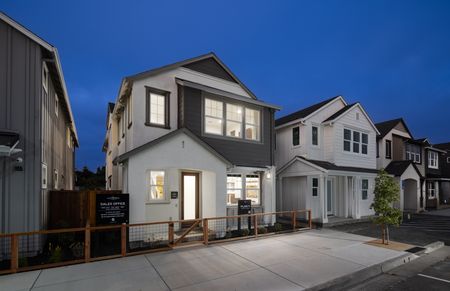 Cottage-Style Plan 4