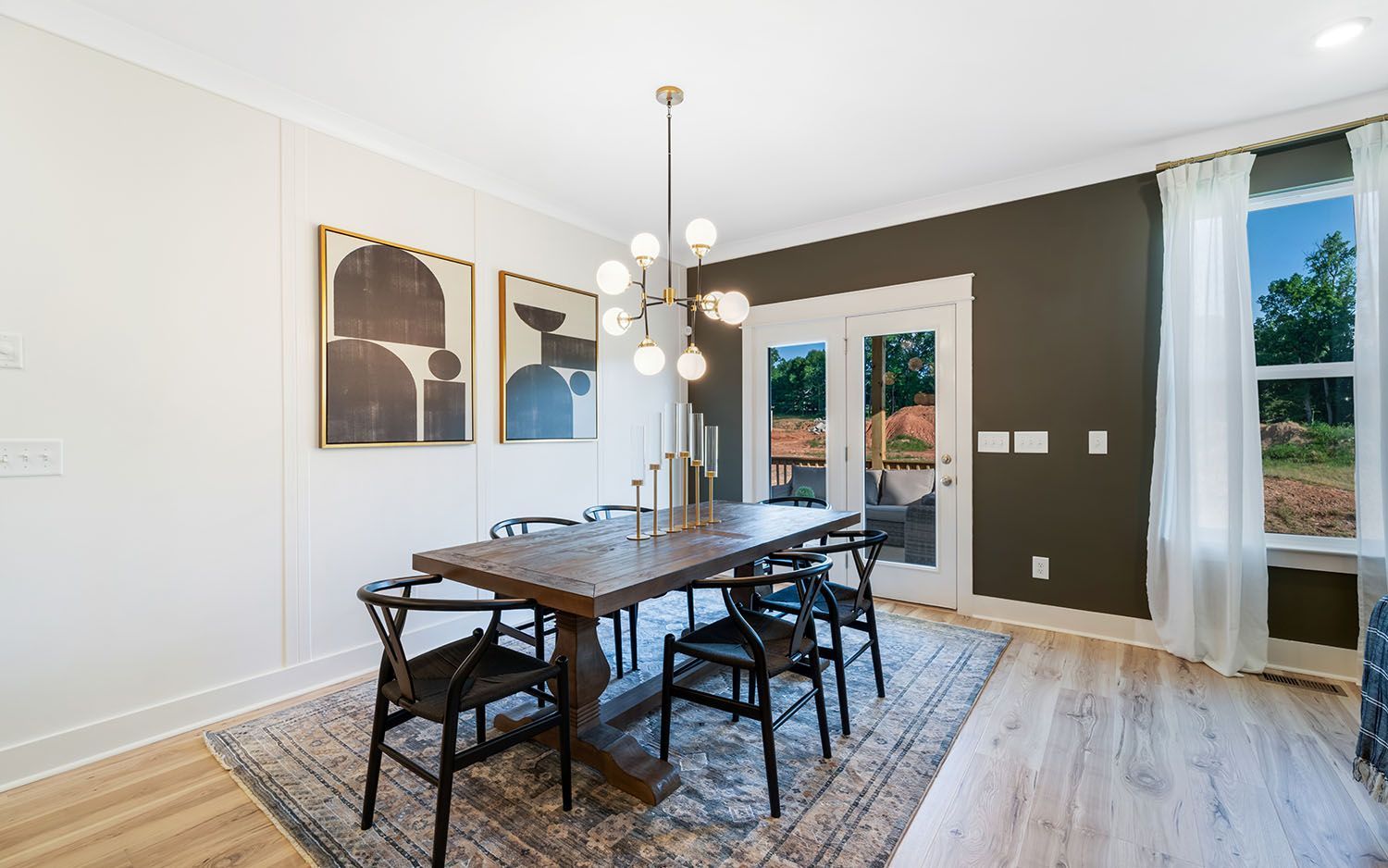 Breakfast Room