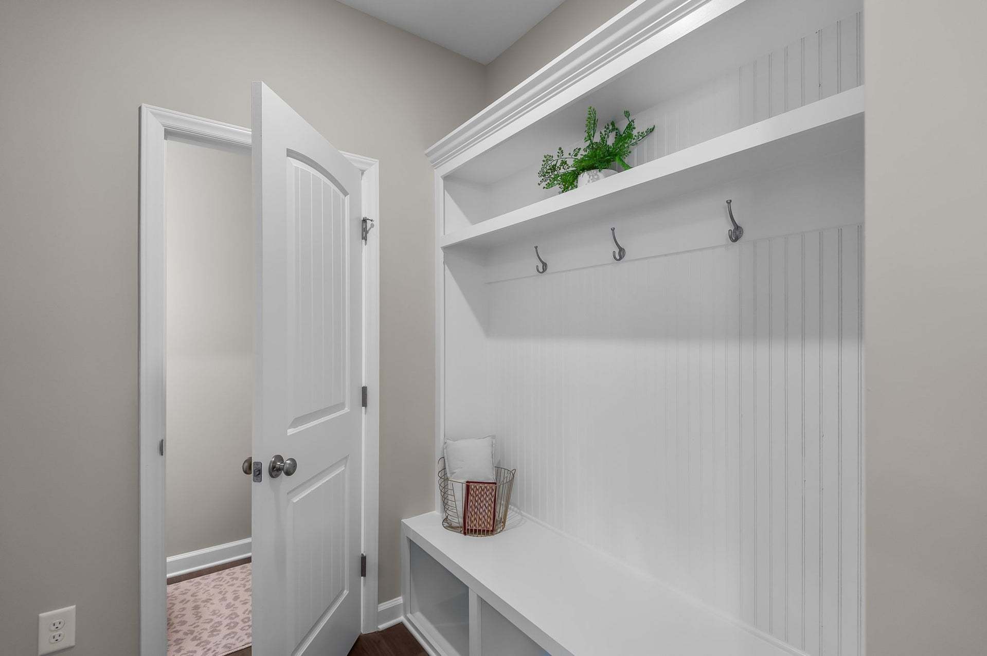 Built-in Cubby Option
