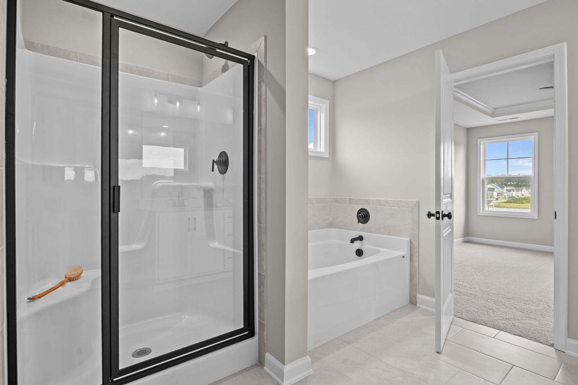 Similar Home-Black Frame Option