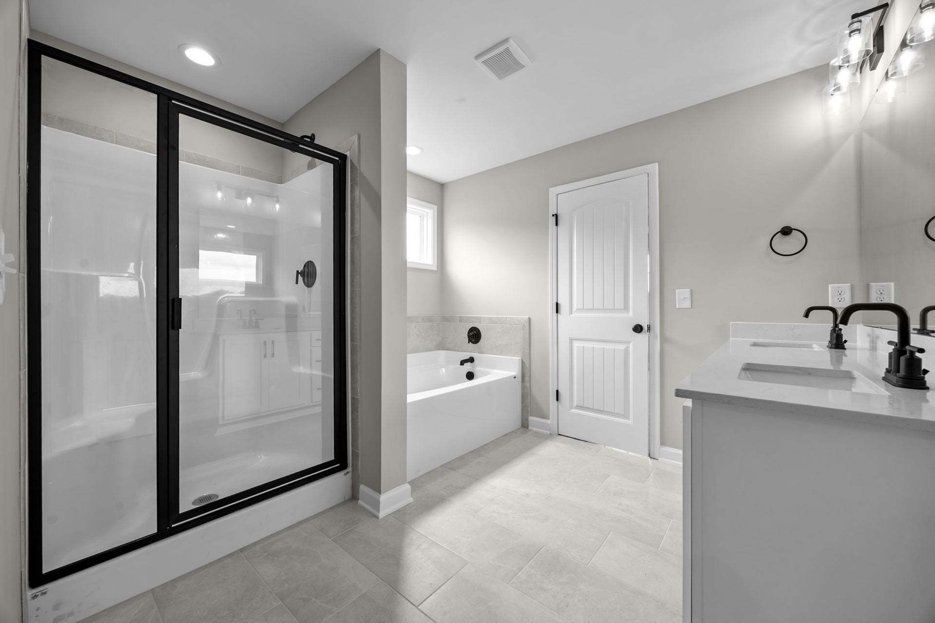 Similar Home-Black Frame Option