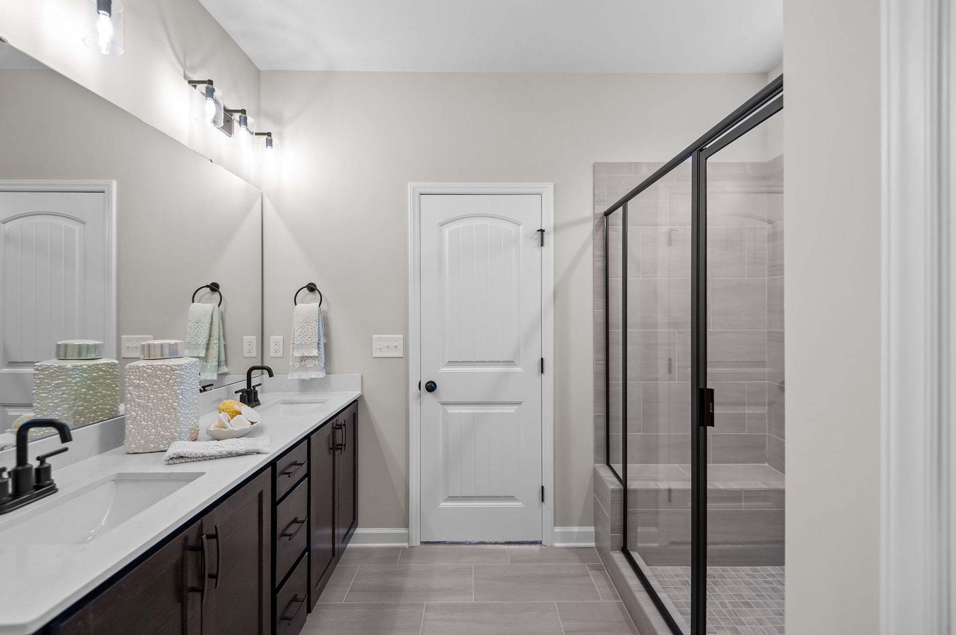 Bathroom Layout 2 Option with Tile Shower