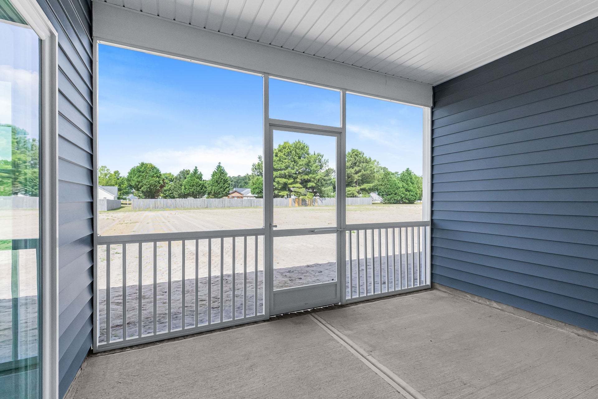 Screened-in Porch Option