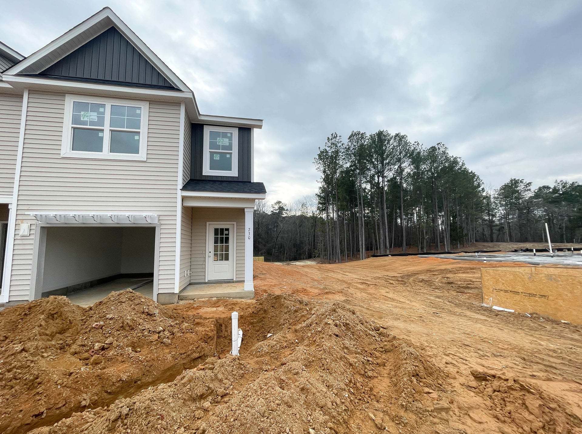 230 Elijah Way (Lookout)