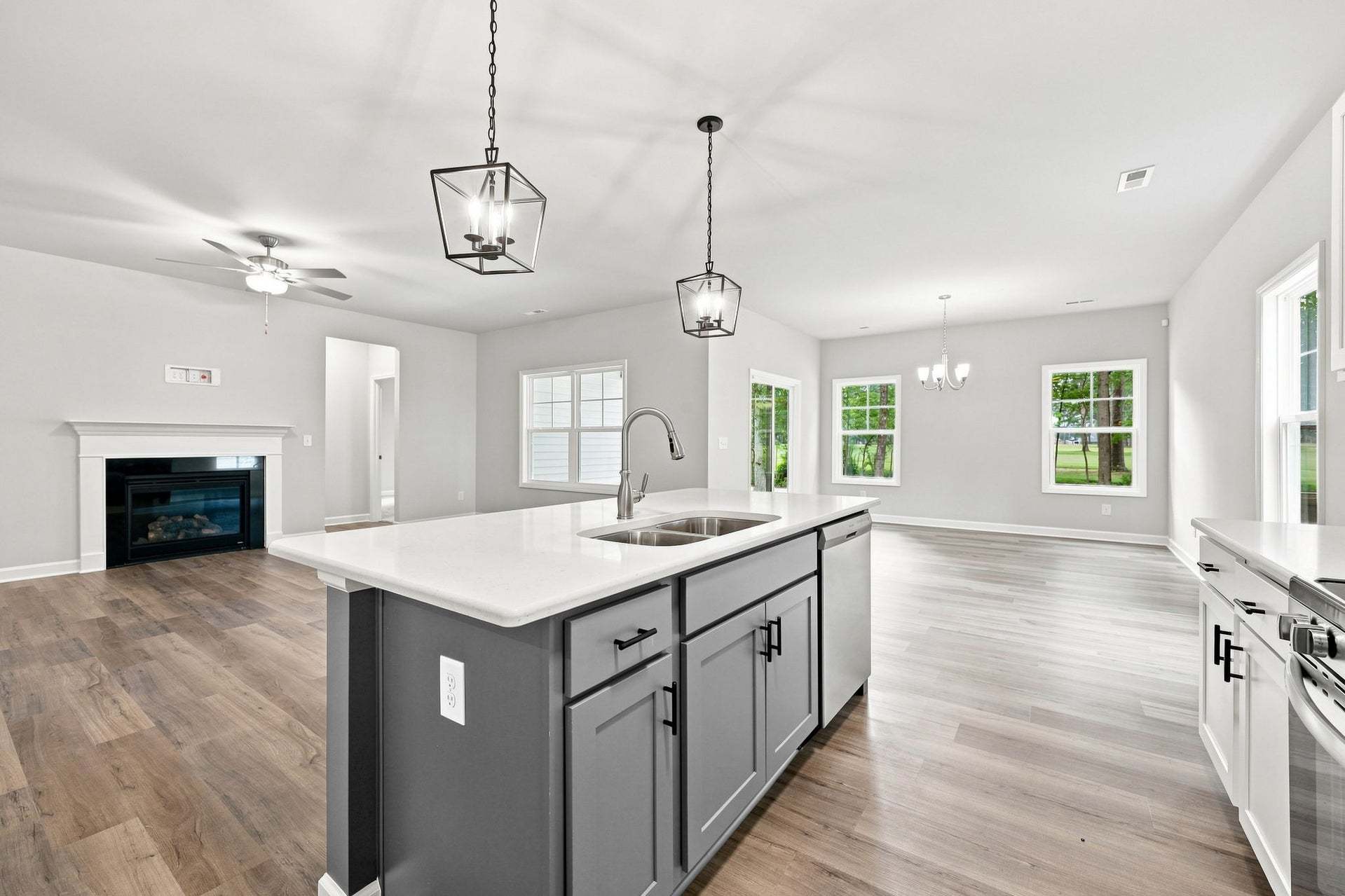 Kitchen with "Graphite" Accent Island