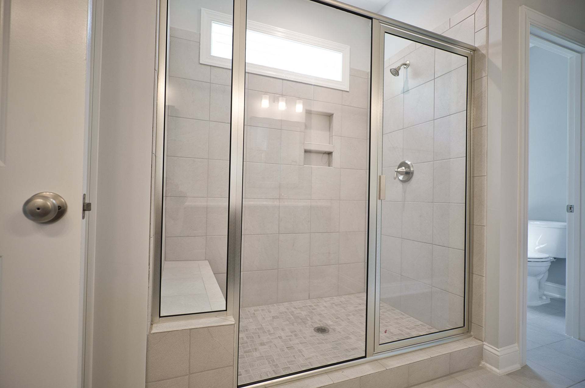 Tile Shower with Bench Option